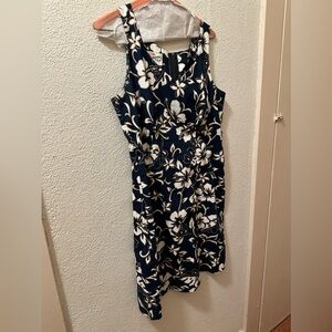 Hilo Hattie Navy and White Floral Mini Dress
